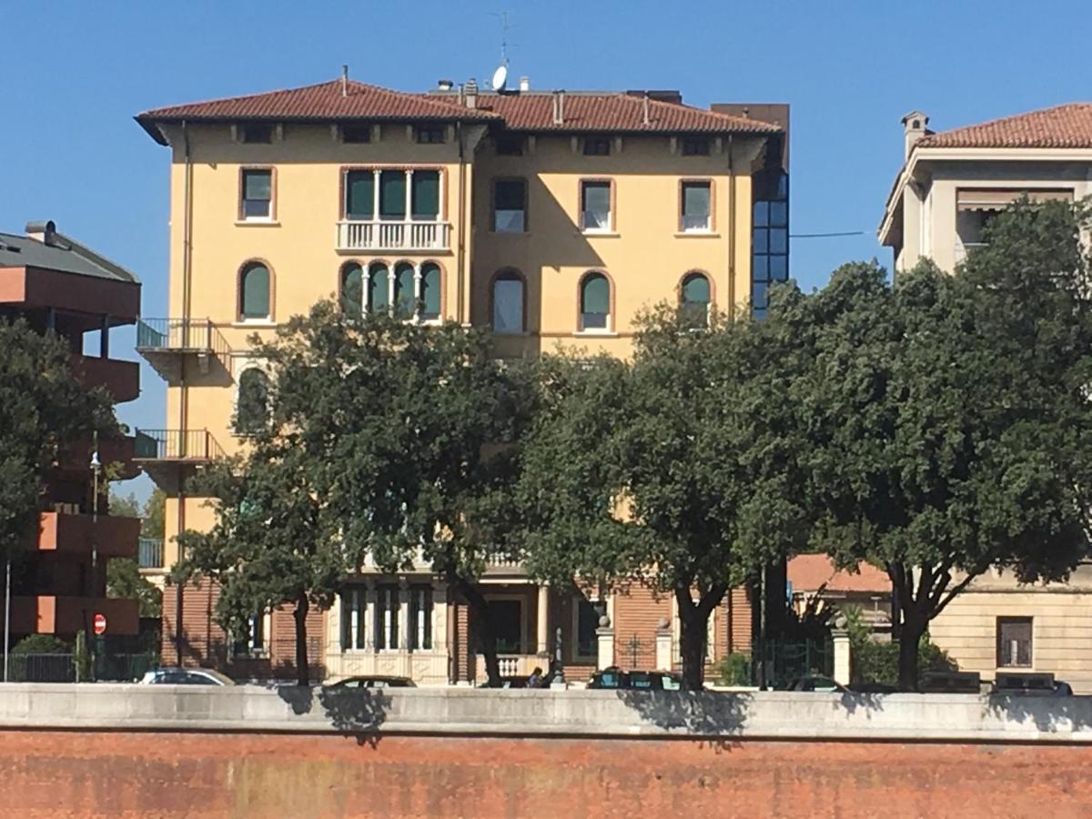 Adige Penthouse Aparthotel Verona Buitenkant foto